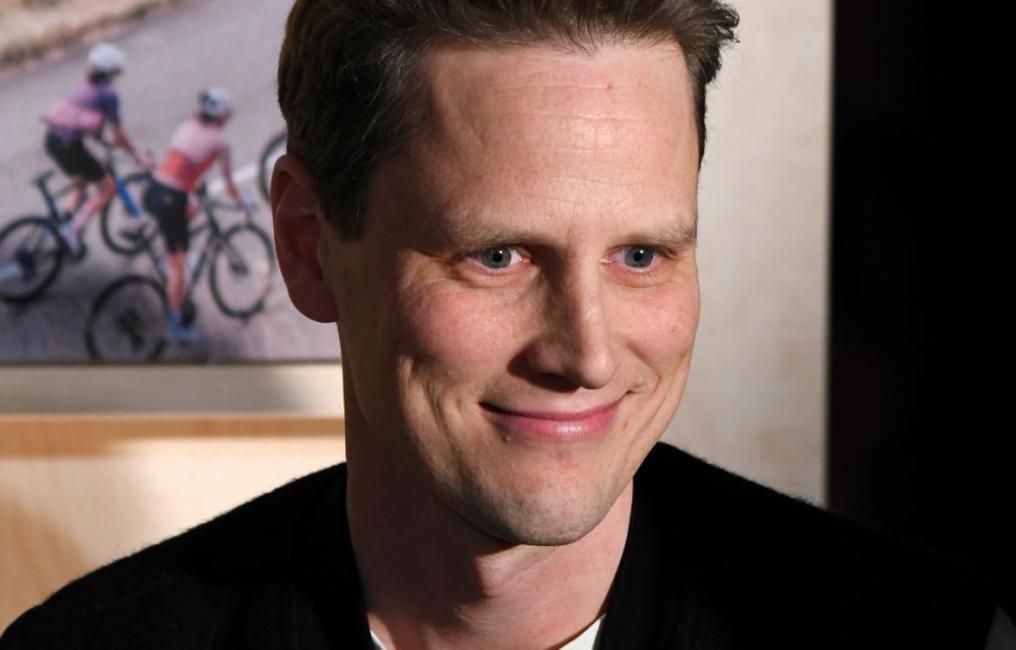 Schuster donne plus d'espace au vélo