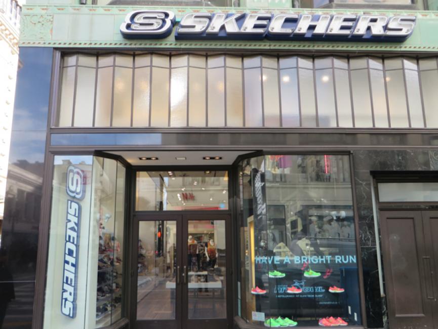Skechers projette une nouvelle croissance en 2015