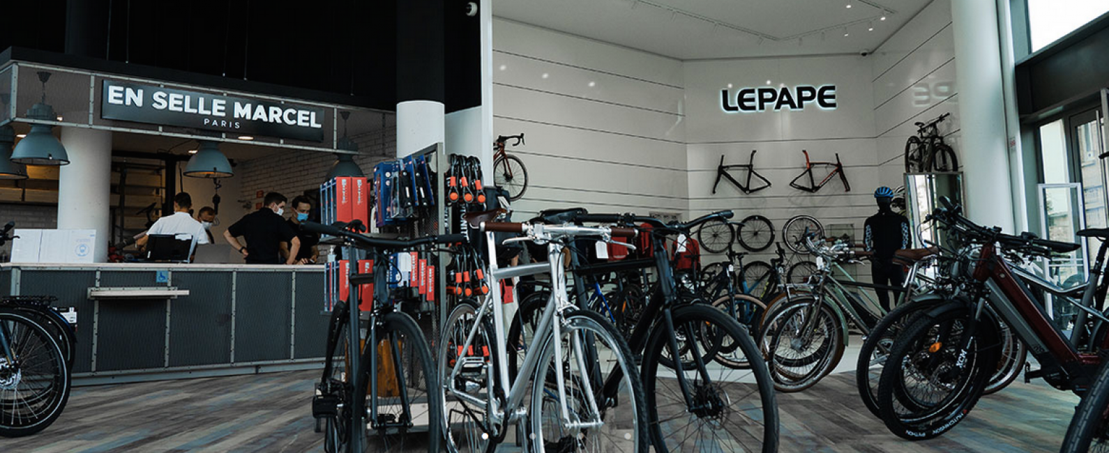 En Selle Marcel roule jusqu’à Versailles