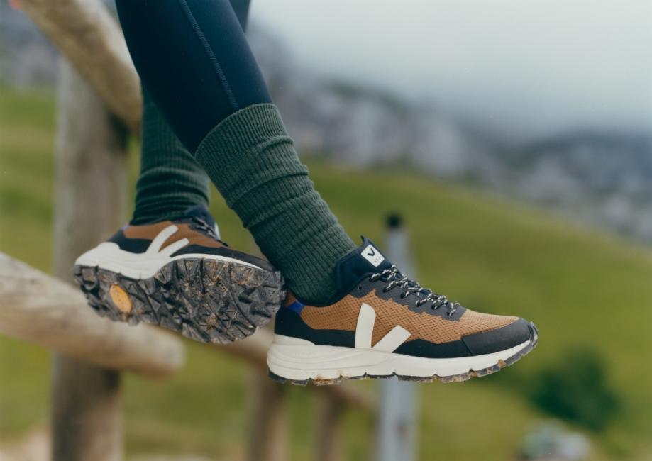 La chaussure d'outdoor de Veja commercialisée