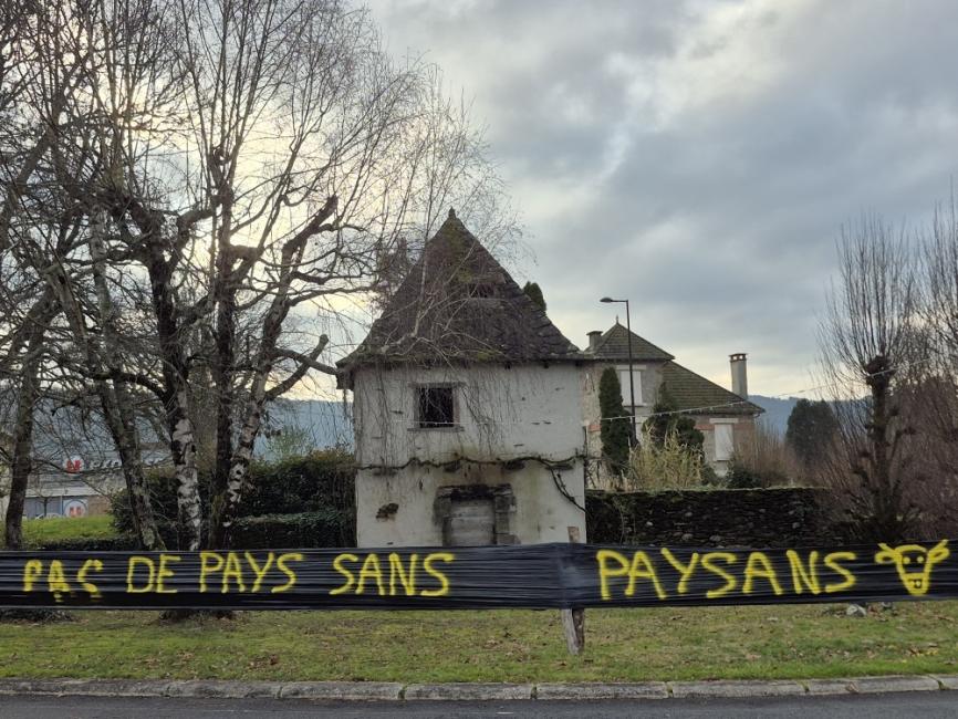 Crise agricole : les territoires de montagne inquiets appellent le gouvernement à une sortie de crise rapide