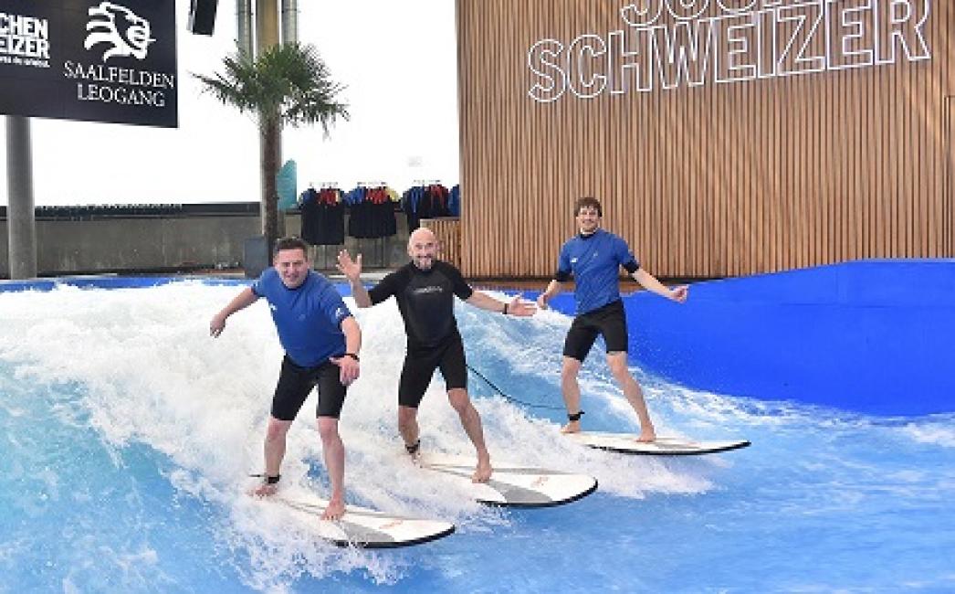 Suisse : une première vague de surf indoor