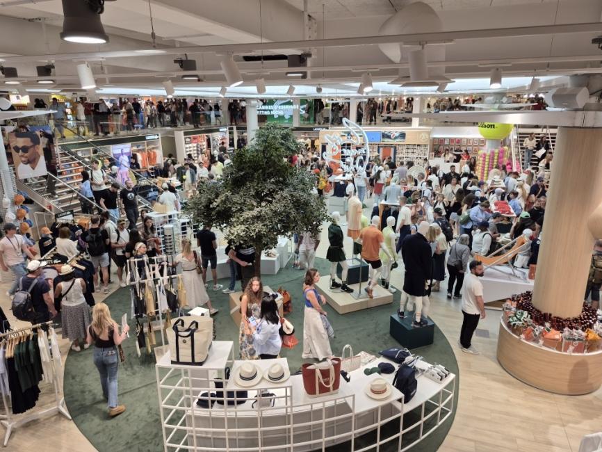 Le Mégastore de Roland-Garros tourne à plein régime