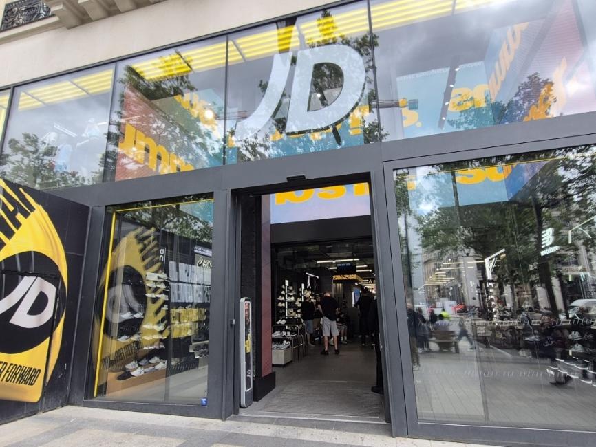 JD Sports continue de souffrir des promotions et de la conjoncture