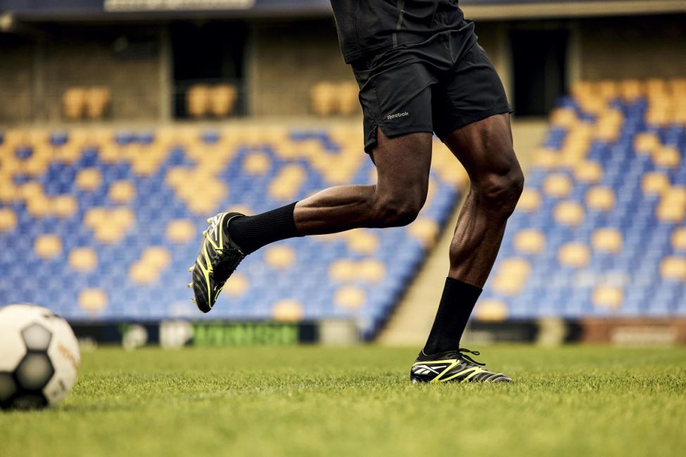 Reebok relance une chaussure de football de performance