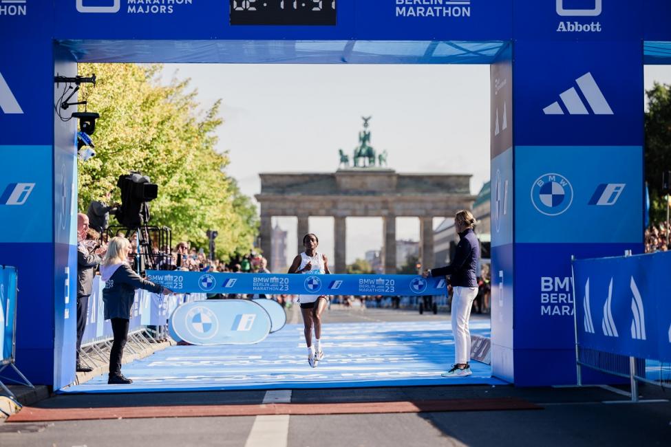 adidas BMW Berlin Marathon 2023 vêtement running homme : infos