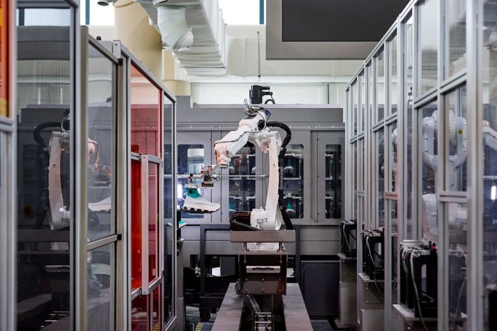 Une deuxième usine robotisée pour On 