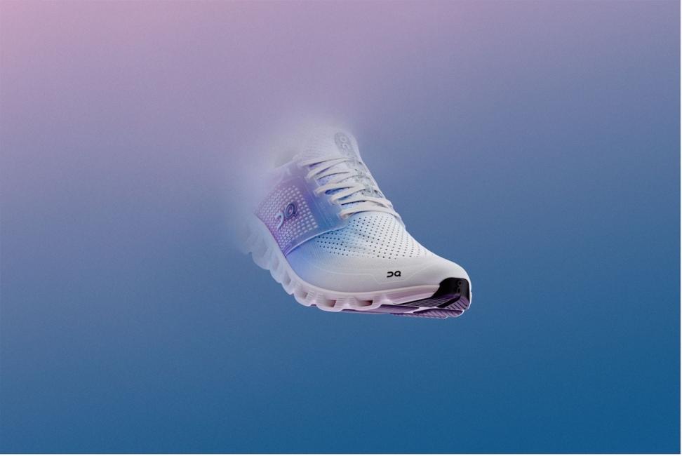 On développe une chaussure fabriquée à partir d'émissions carbone