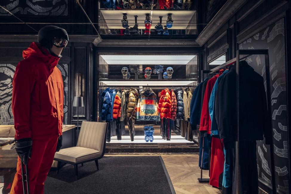 Moncler (Champs-Elysées Paris)