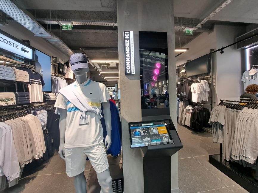 JD Sports est arrivé sur les Champs-Elysées