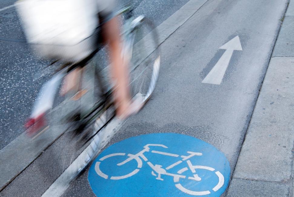 Avec le vélo, est-ce que le gouvernement pédale sur la tête ?