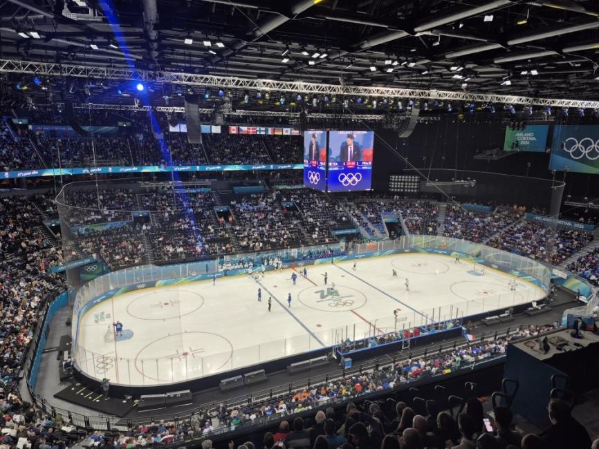 Quelles sont les deux infrastructures construites à Milan pour les Jeux ?