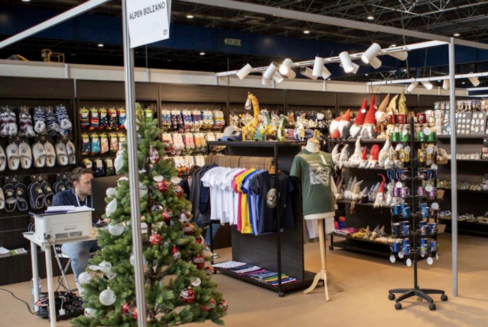 Un nouveau salon connexe s'insère sur Sport -Achat Été